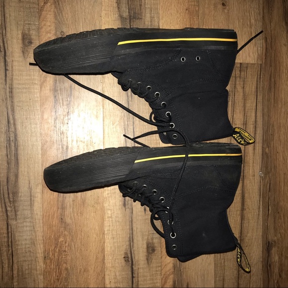 Black and yellow canvas dr. Martens size 12 - Picture 4 of 4